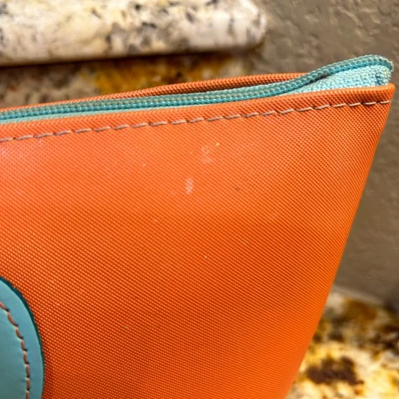 Jon Hart large/ grande makeup zipper pull bag with Crown details. - Picture 4 of 15